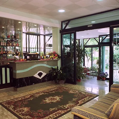 Hotel Hamilton 3*